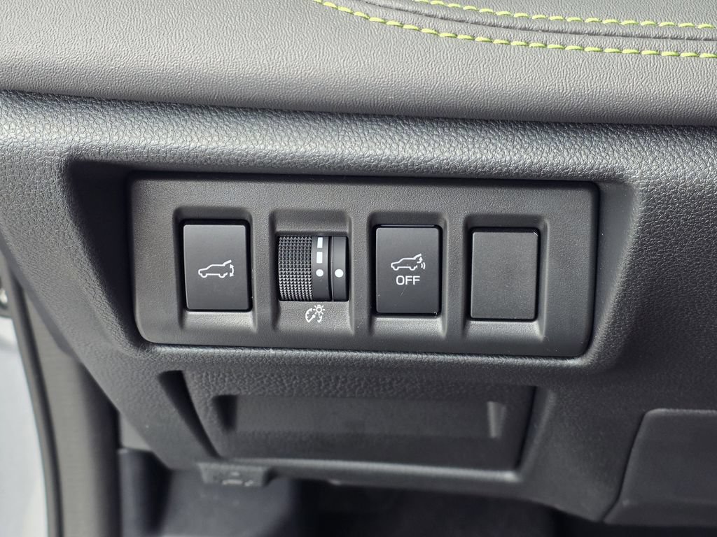 Used 2025 Subaru Outback Onyx Edition AWD/4WD image 24