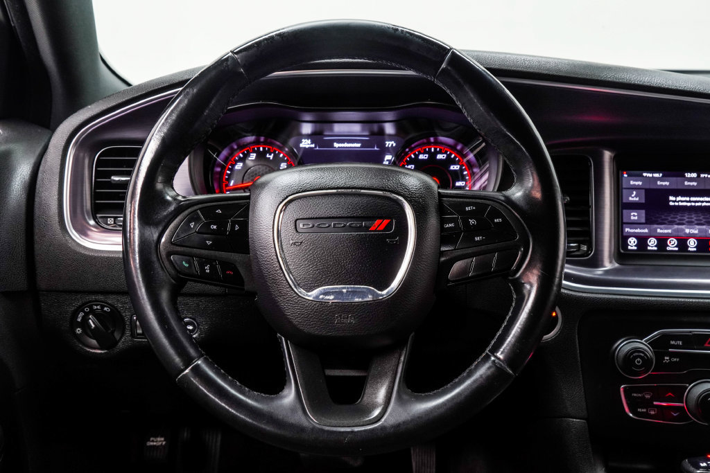 Used 2018 Dodge Charger SXT w/ Blacktop Package RWD image 22