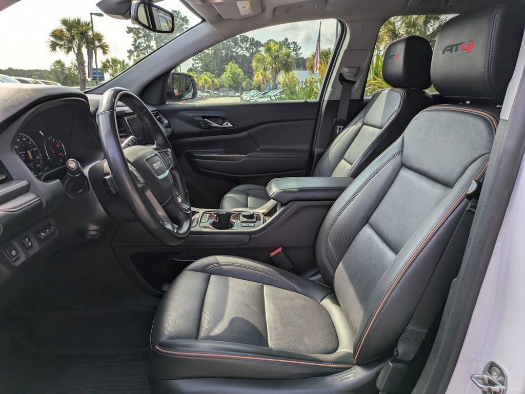 Used 2022 GMC Acadia AT4 w/ Technology Package AWD/4WD image 20
