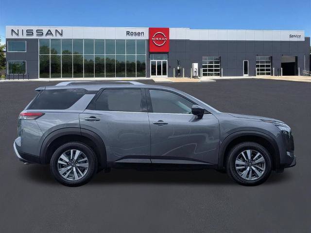Certified 2025 Nissan Pathfinder SL AWD/4WD image 2