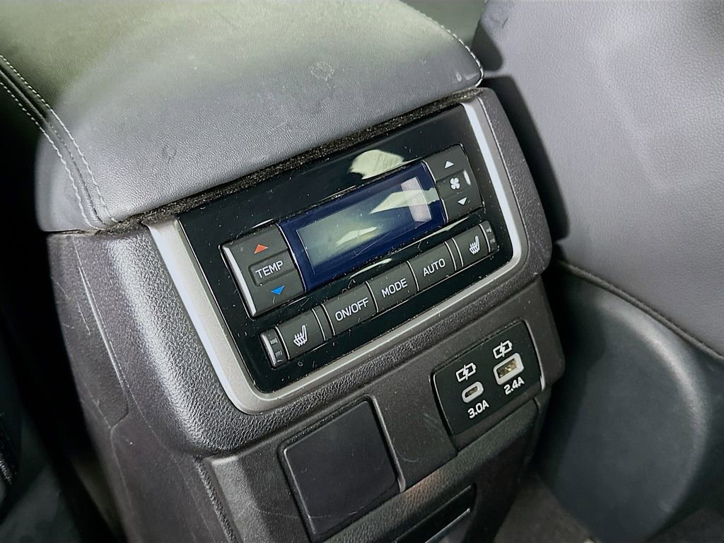 Used 2023 Subaru Ascent Limited w/ Technology Package image 34