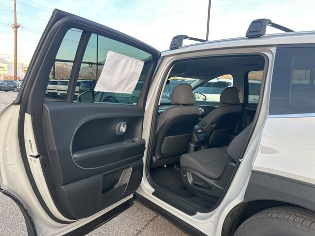 New 2026 Hyundai Ioniq 9 SE image 24