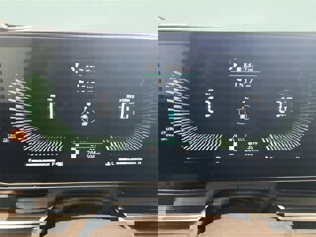 Used 2025 Kia Carnival EX image 20