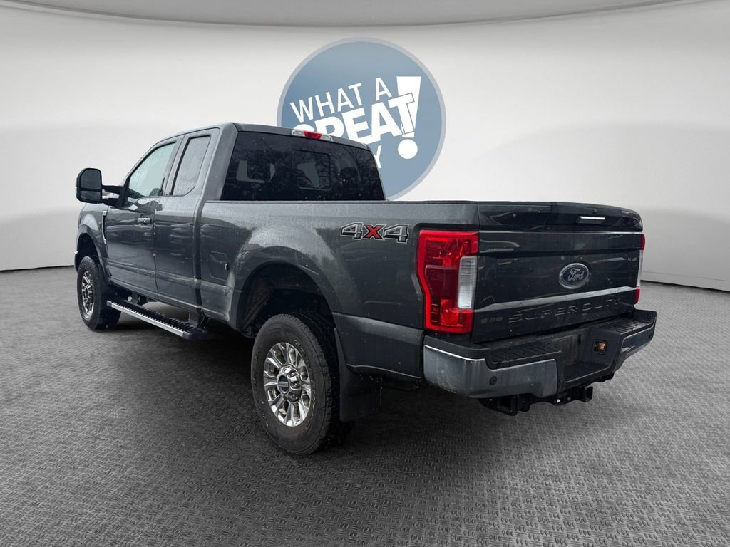 Used 2019 Ford F350 XLT w/ XLT Premium Package image 6