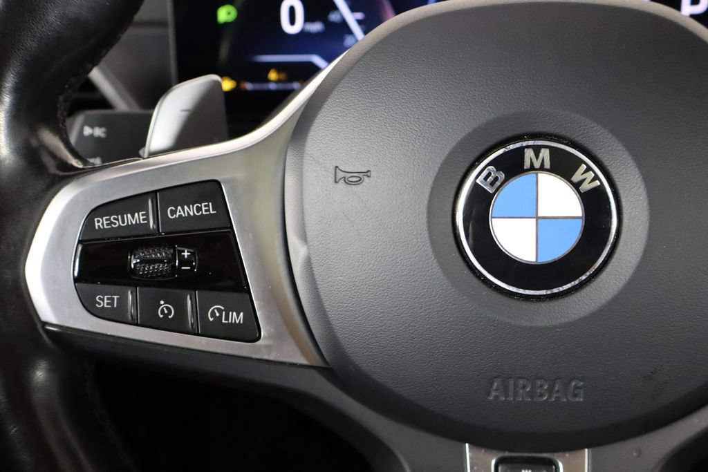 Used 2024 BMW 330i Sedan w/ M Sport Package RWD image 8