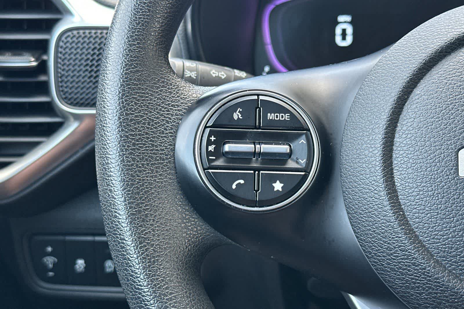 Used 2023 Kia Soul LX w/ Option Group 015 FWD image 24