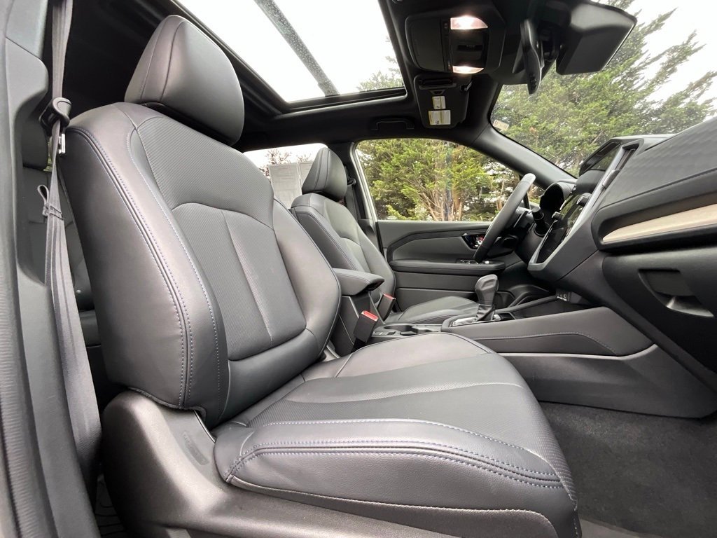 Certified 2025 Subaru Forester Limited image 11