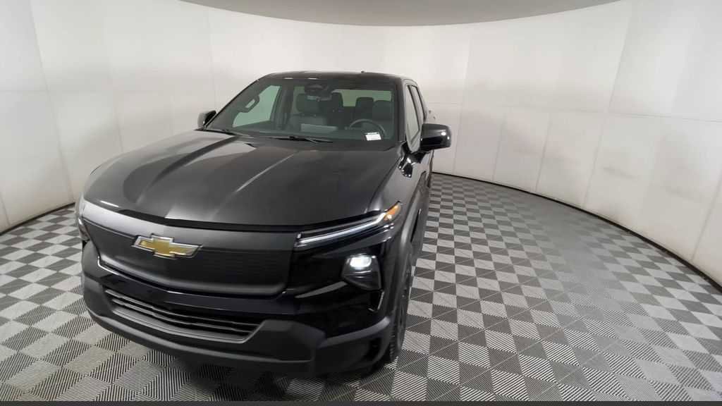 New 2024 Chevrolet Silverado EV W/T image 5