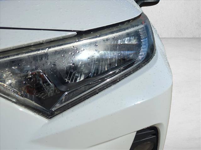Used 2020 Toyota RAV4 XLE FWD image 9