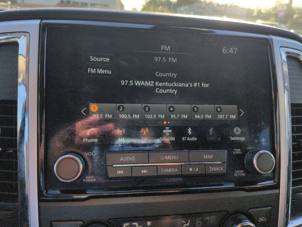 Used 2021 Nissan Titan SV w/ SV Convenience Package AWD/4WD image 8