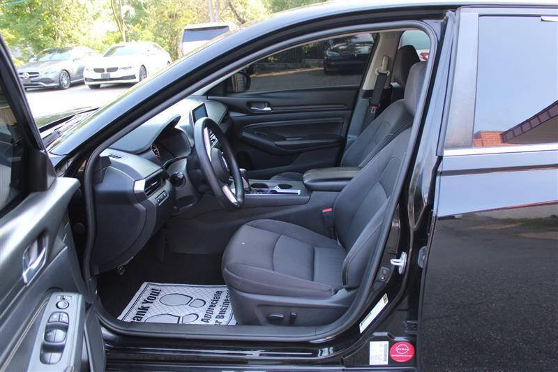 Used 2020 Nissan Altima 2.5 S FWD image 10