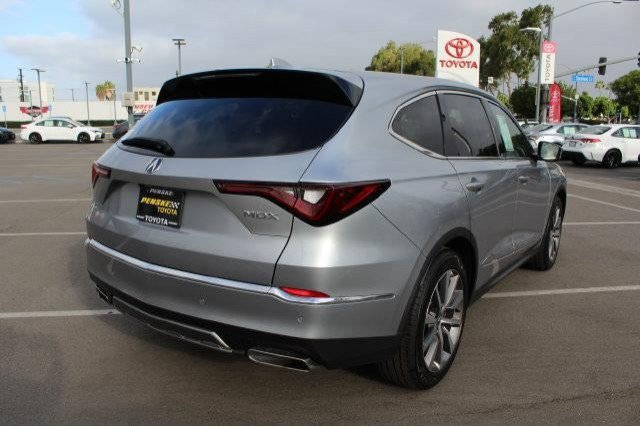 Used 2025 Acura MDX w/ Technology Package FWD image 16