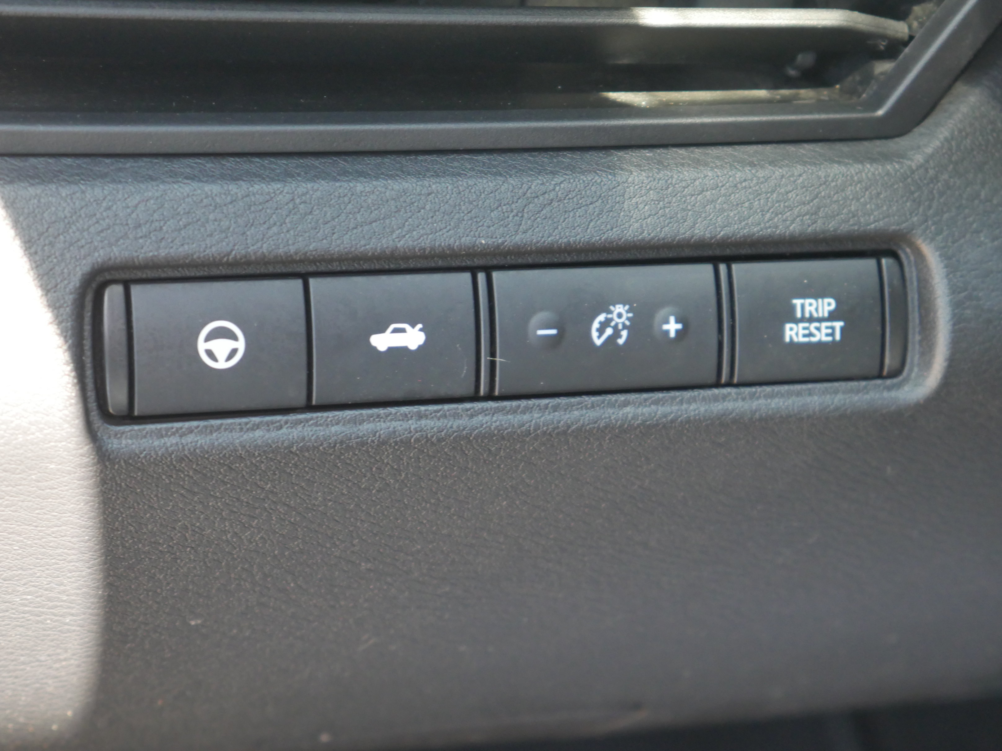 Certified 2022 Nissan Altima 2.5 SV w/ SV Premium Package AWD/4WD image 6