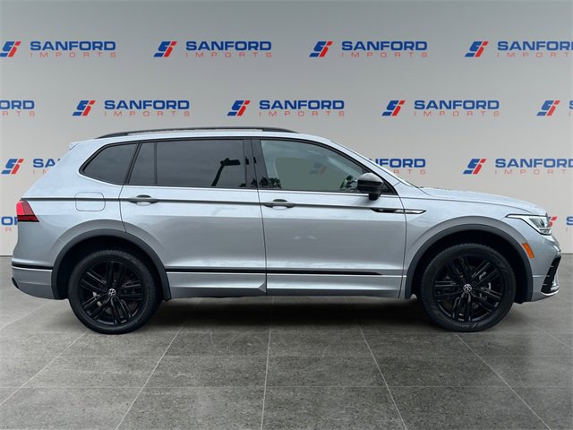 Used 2022 Volkswagen Tiguan SE R-Line image 6