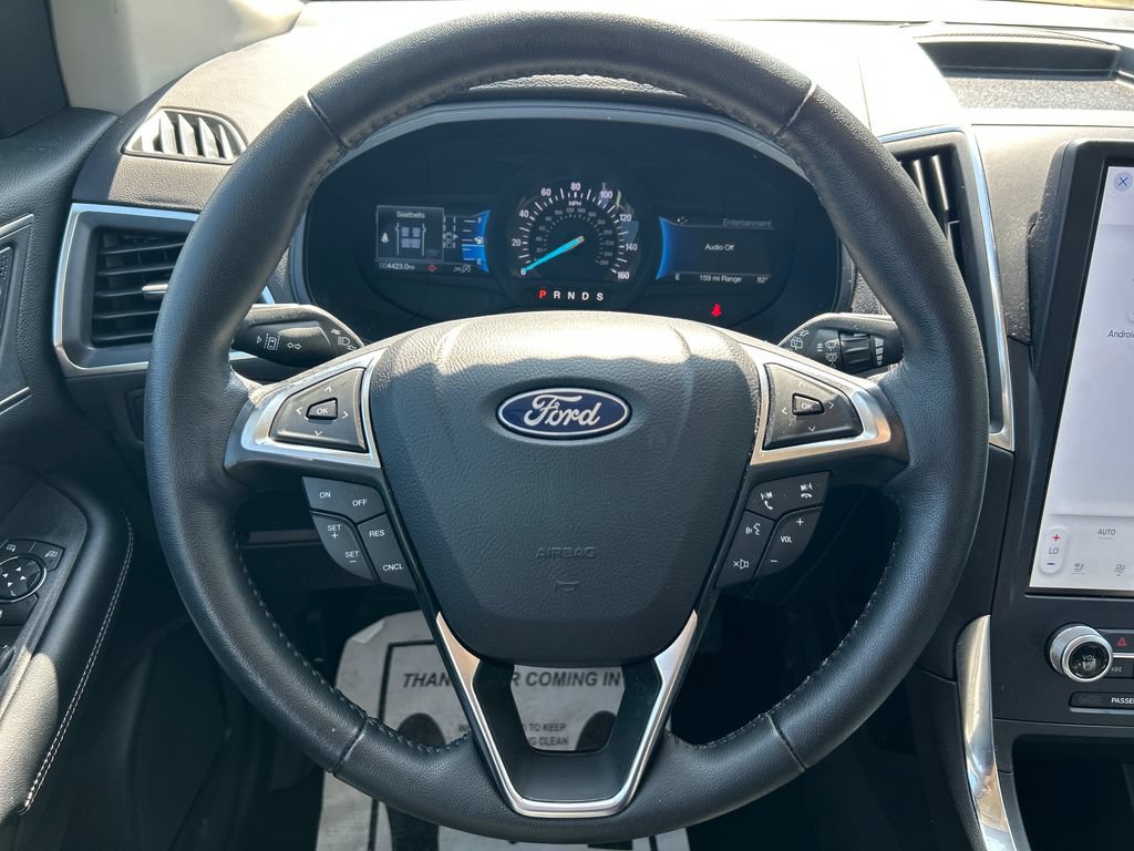 Used 2024 Ford Edge Titanium AWD/4WD image 16