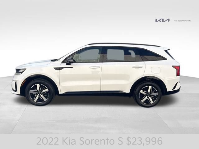 Certified 2022 Kia Sorento S w/ Panoramic Sunroof Package image 5
