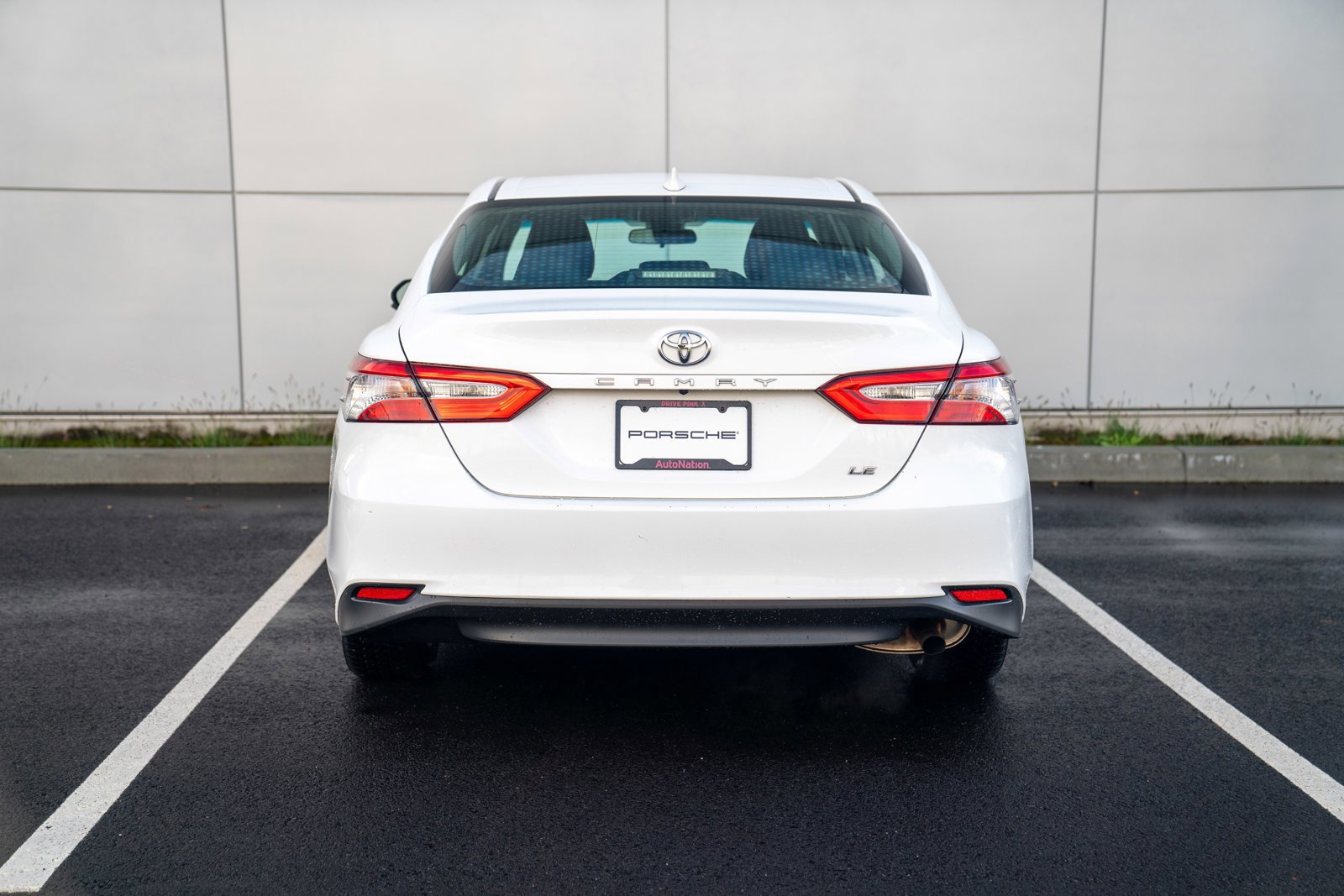 Used 2019 Toyota Camry LE image 7