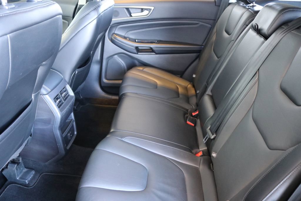 Used 2017 Ford Edge Titanium image 23