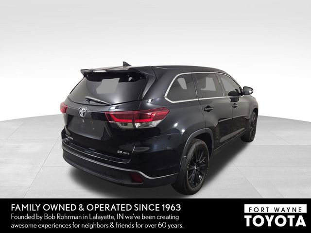 Used 2019 Toyota Highlander SE image 7