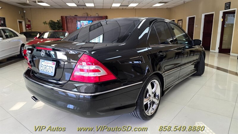 Used 2006 Mercedes-Benz C 230 Sedan image 4