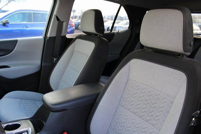 Used 2022 Chevrolet Equinox LT w/ Driver Convenience Package image 15