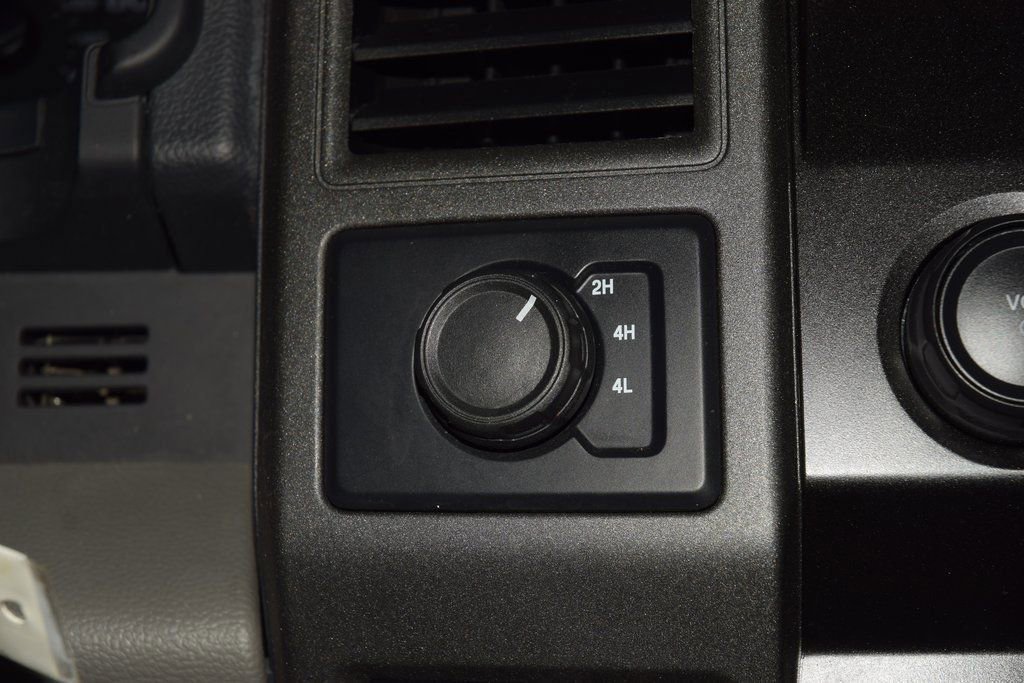 Used 2022 Ford F350 XL w/ Power Equipment Group image 23