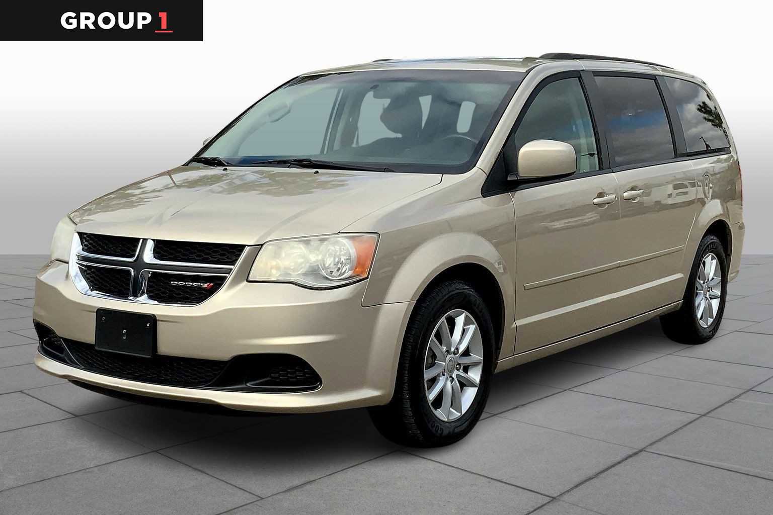 Used 2015 Dodge Grand Caravan SXT w/ Rear Park Assist Package