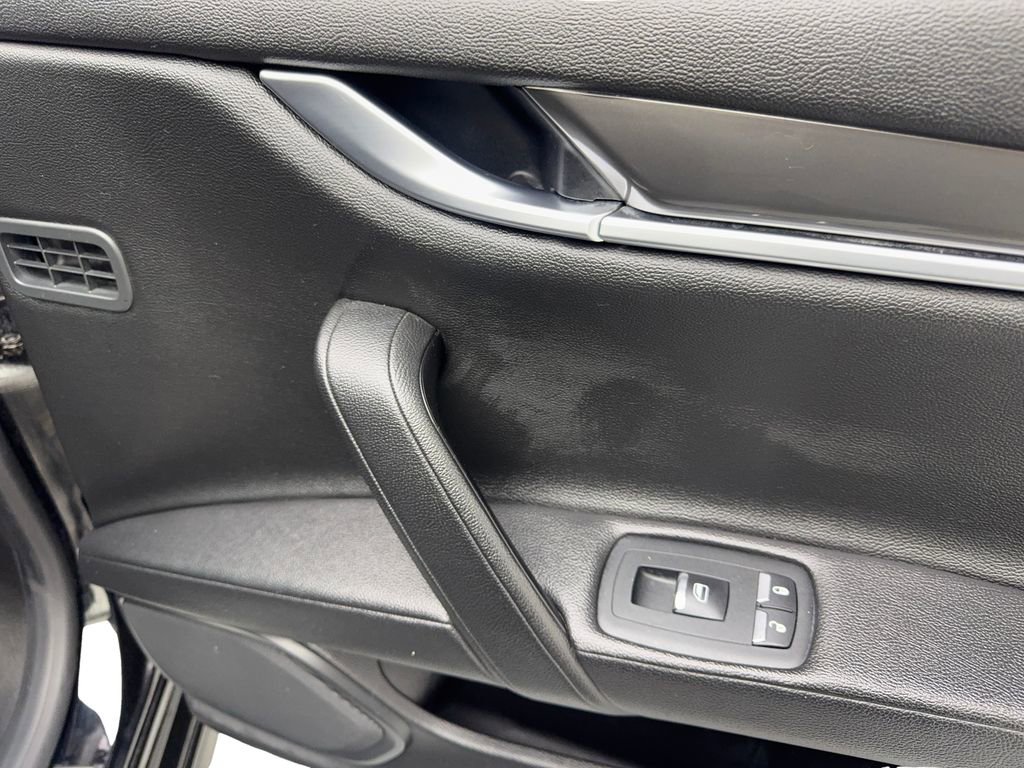 Used 2020 Maserati Ghibli image 49