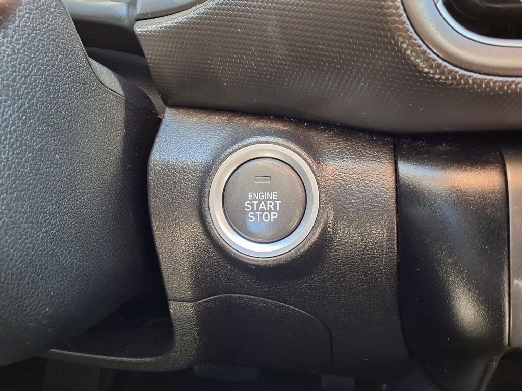 Used 2023 Hyundai Kona SEL w/ Cargo Package AWD/4WD image 8