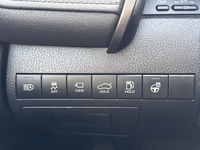 Used 2022 Toyota Camry XLE w/ Navigation Upgrade Package FWD image 28