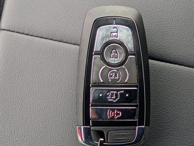 New 2026 Lincoln Nautilus Premier w/ Equipment Group 102A image 30