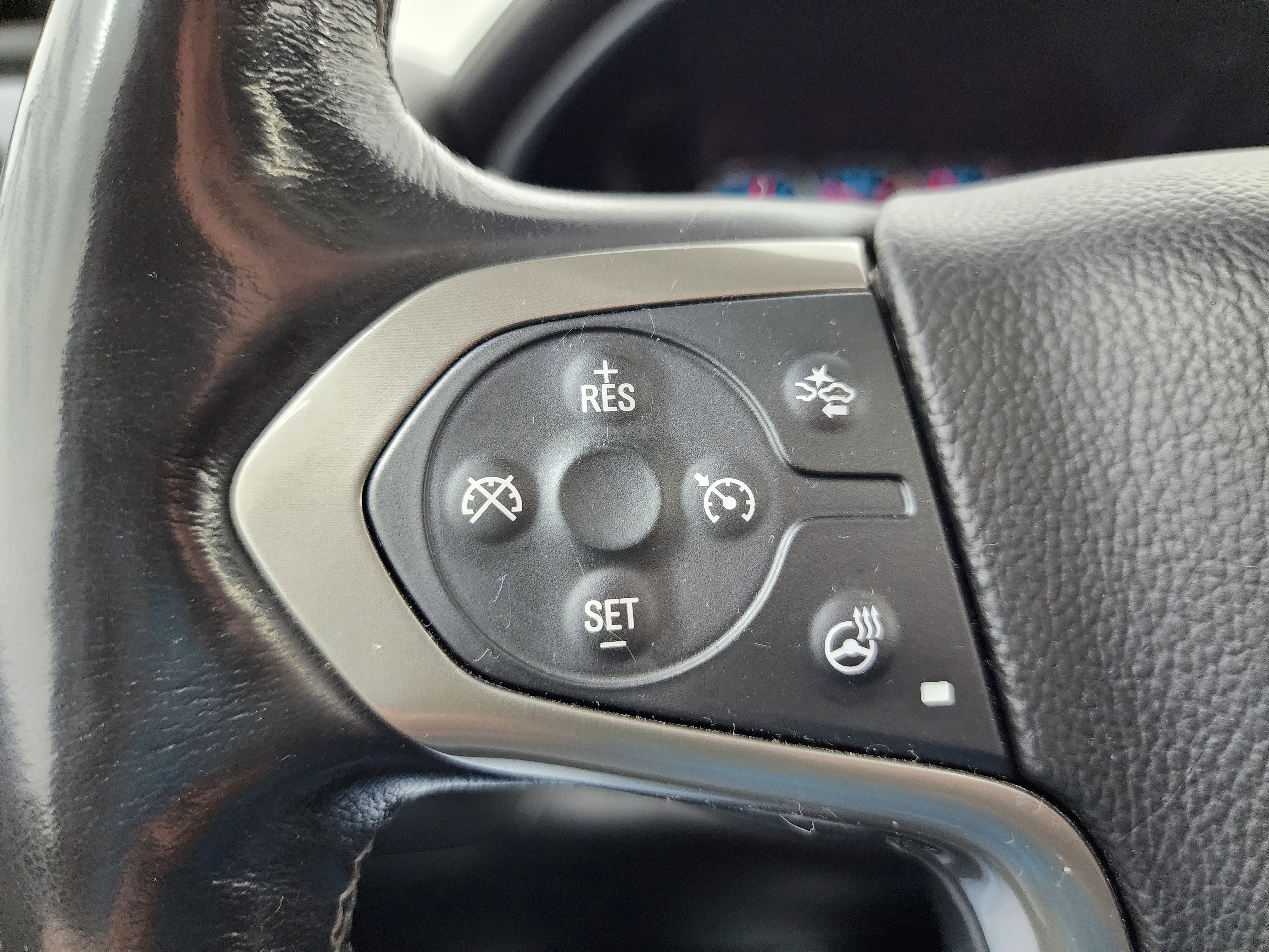 Used 2018 Chevrolet Silverado 3500 High Country w/ Duramax Plus Package image 15