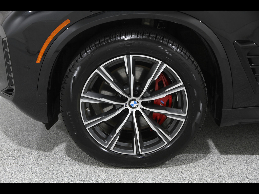 Used 2024 BMW X5 xDrive40i w/ Executive Package AWD/4WD image 22