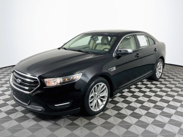 Used 2016 Ford Taurus Limited FWD image 4