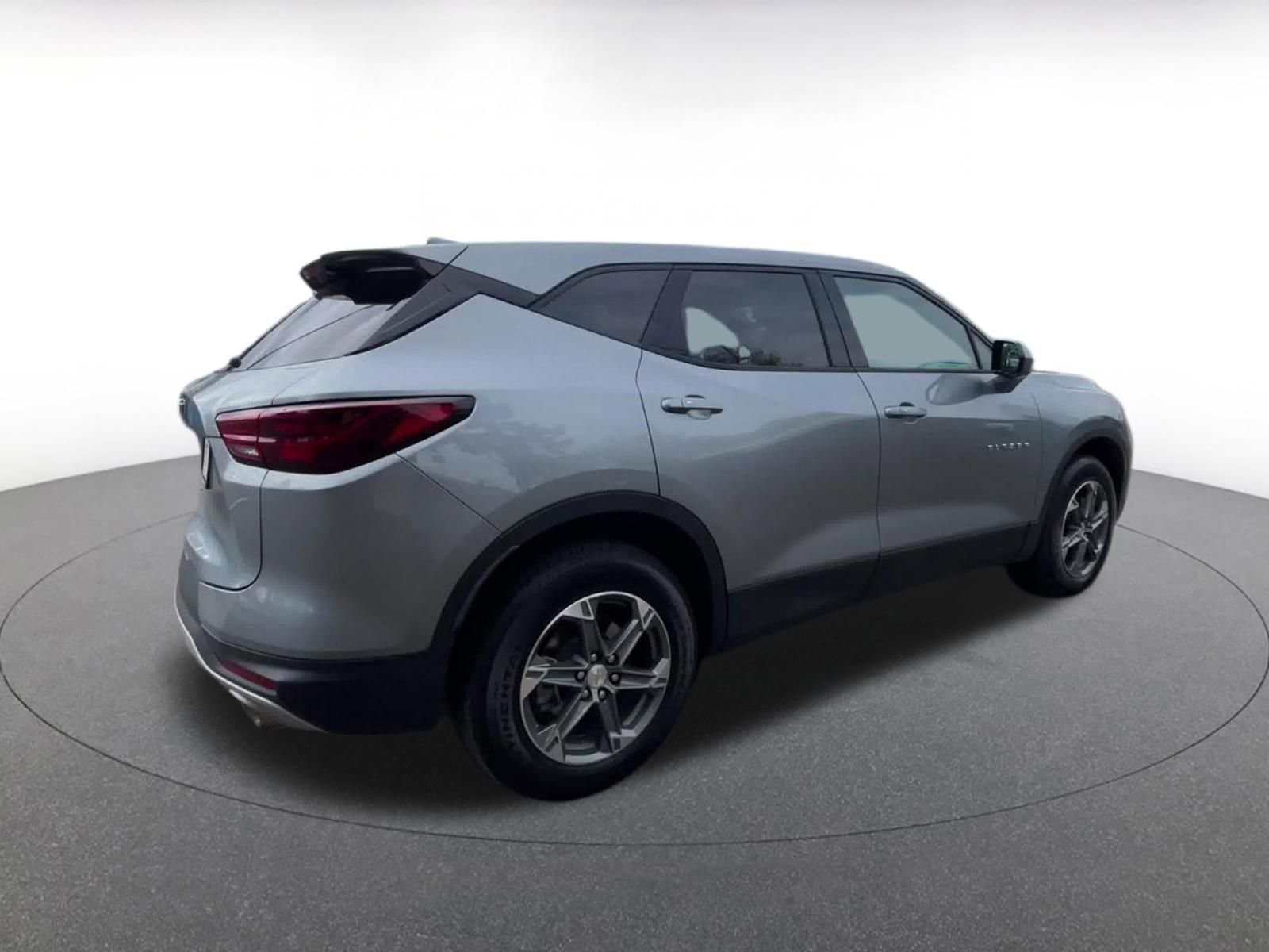 Used 2025 Chevrolet Blazer LT image 15