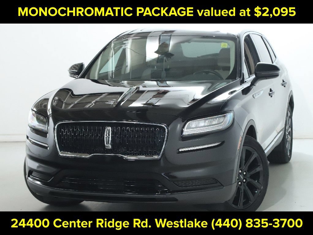 Used 2023 Lincoln Nautilus Reserve w/ Monochromatic Package AWD/4WD image 3