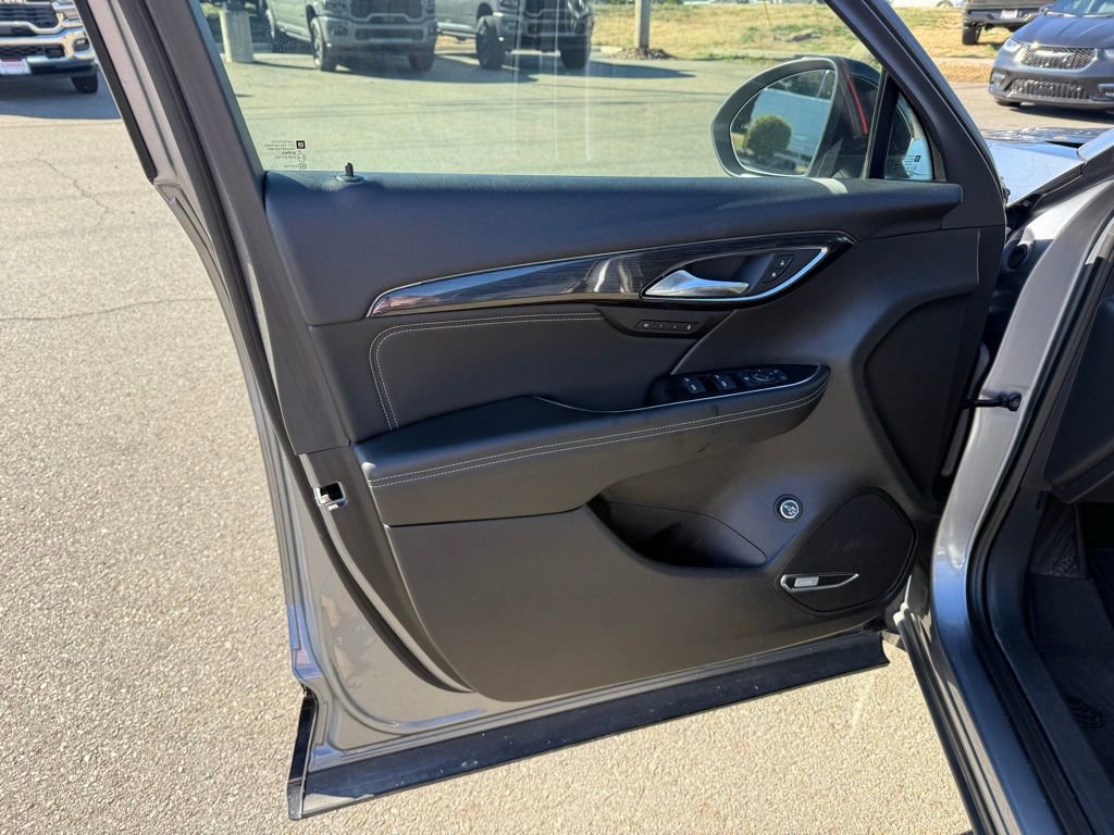 Used 2022 Buick Envision Essence w/ Technology Package II AWD/4WD image 13