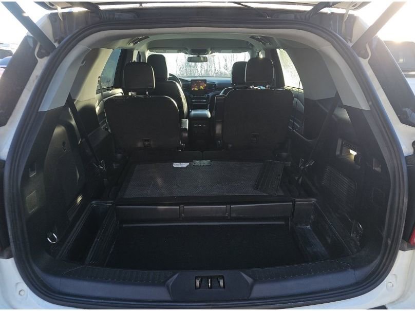 Used 2022 Ford Explorer Limited w/ Equipment Group 301A image 22
