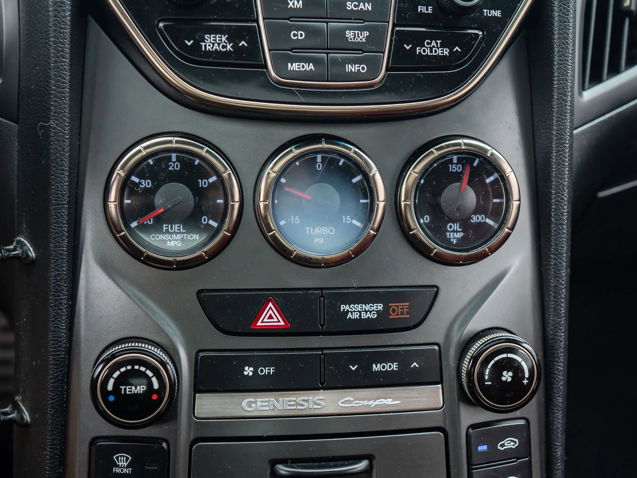 Used 2013 Hyundai Genesis 2.0T RWD image 19
