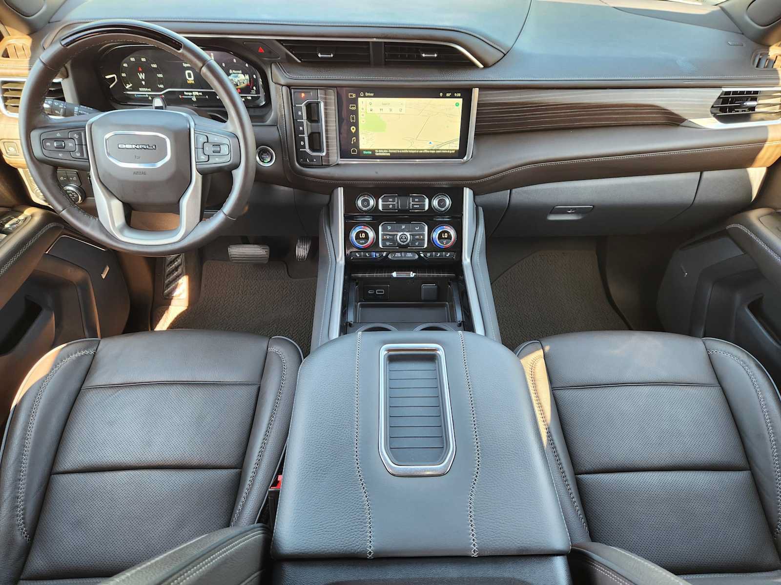 Certified 2024 GMC Yukon XL Denali w/ Denali Reserve Package AWD/4WD image 26