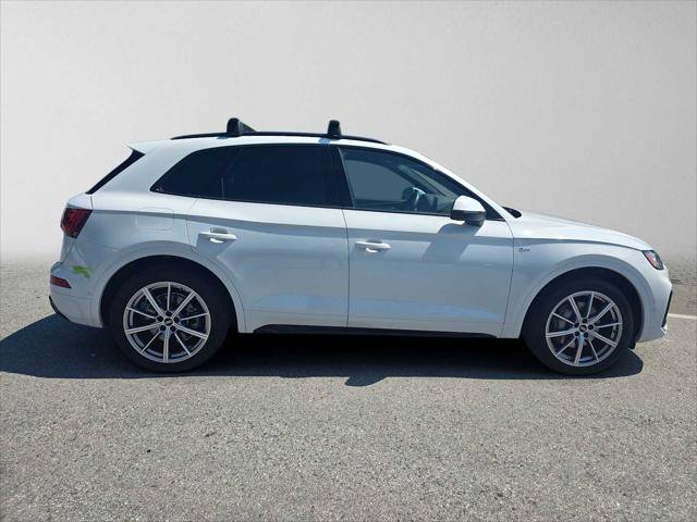 Used 2023 Audi Q5 e Prestige w/ Prestige Package AWD/4WD image 2