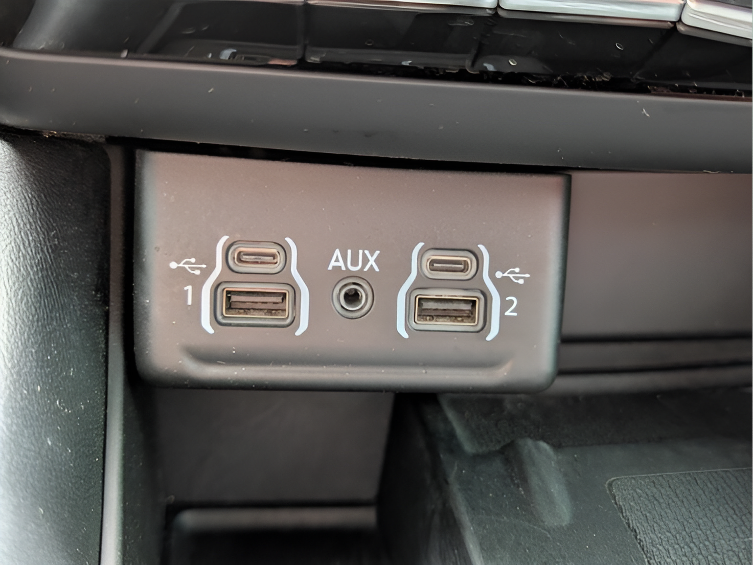 Used 2021 Dodge Durango SRT w/ Technology Group AWD/4WD image 23