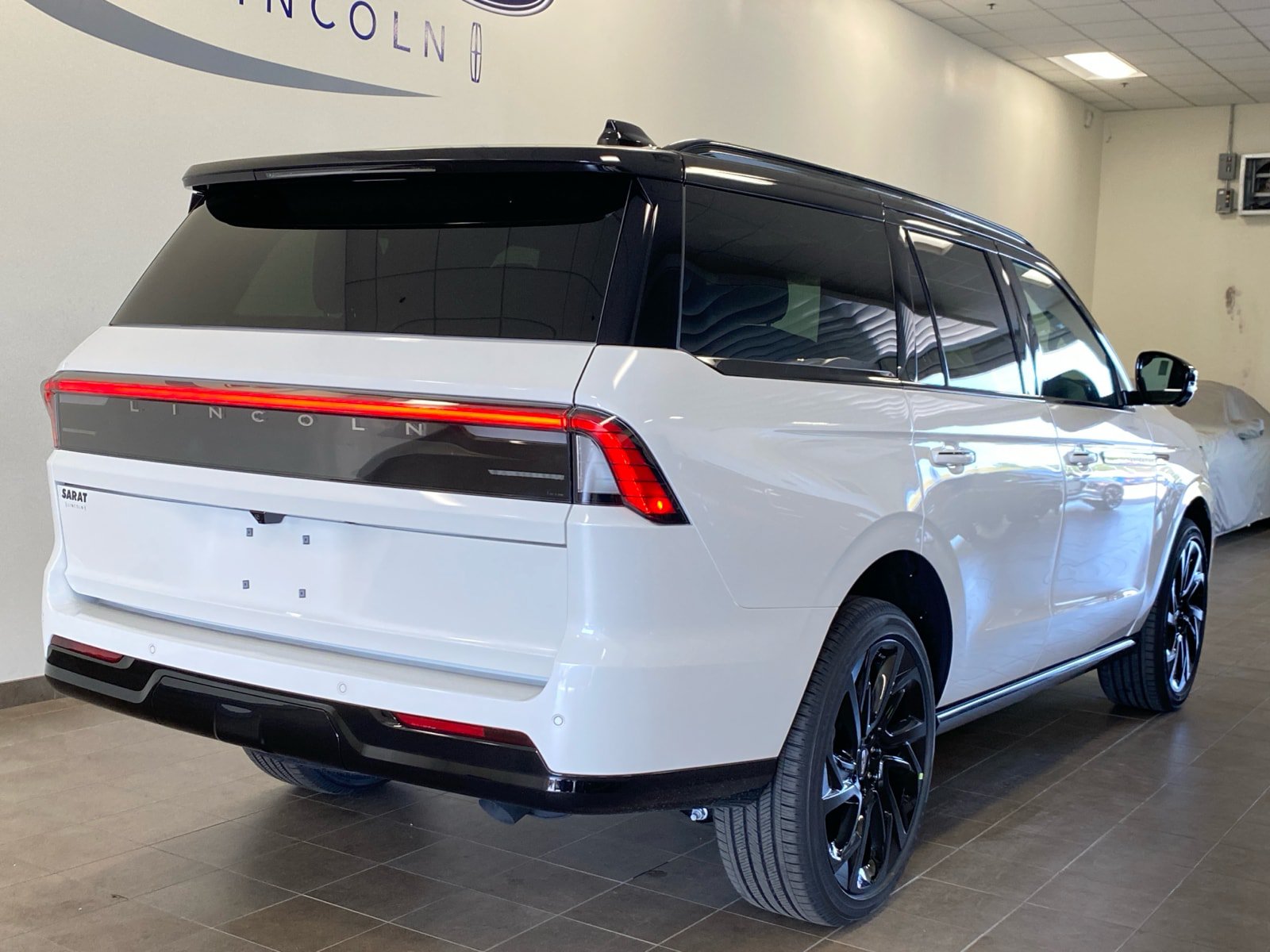 New 2026 Lincoln Navigator Black Label AWD/4WD image 10