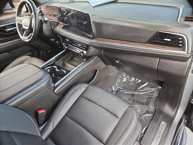 Used 2026 Chevrolet Suburban LT w/ Comfort Package AWD/4WD image 29