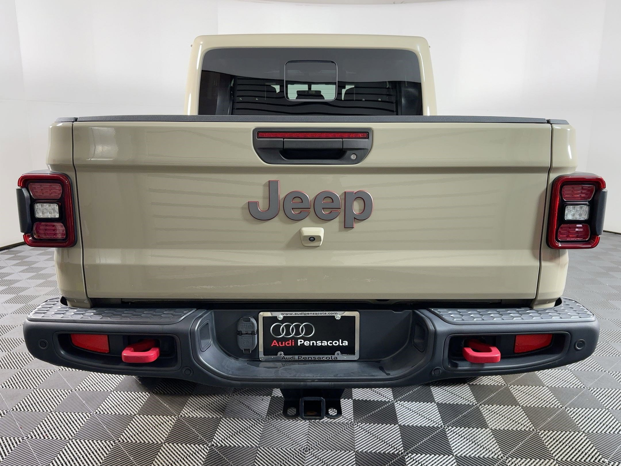Used 2020 Jeep Gladiator Rubicon image 9