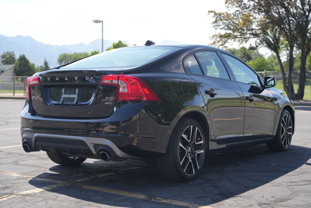 Used 2017 Volvo S60 T5 Dynamic AWD/4WD image 5