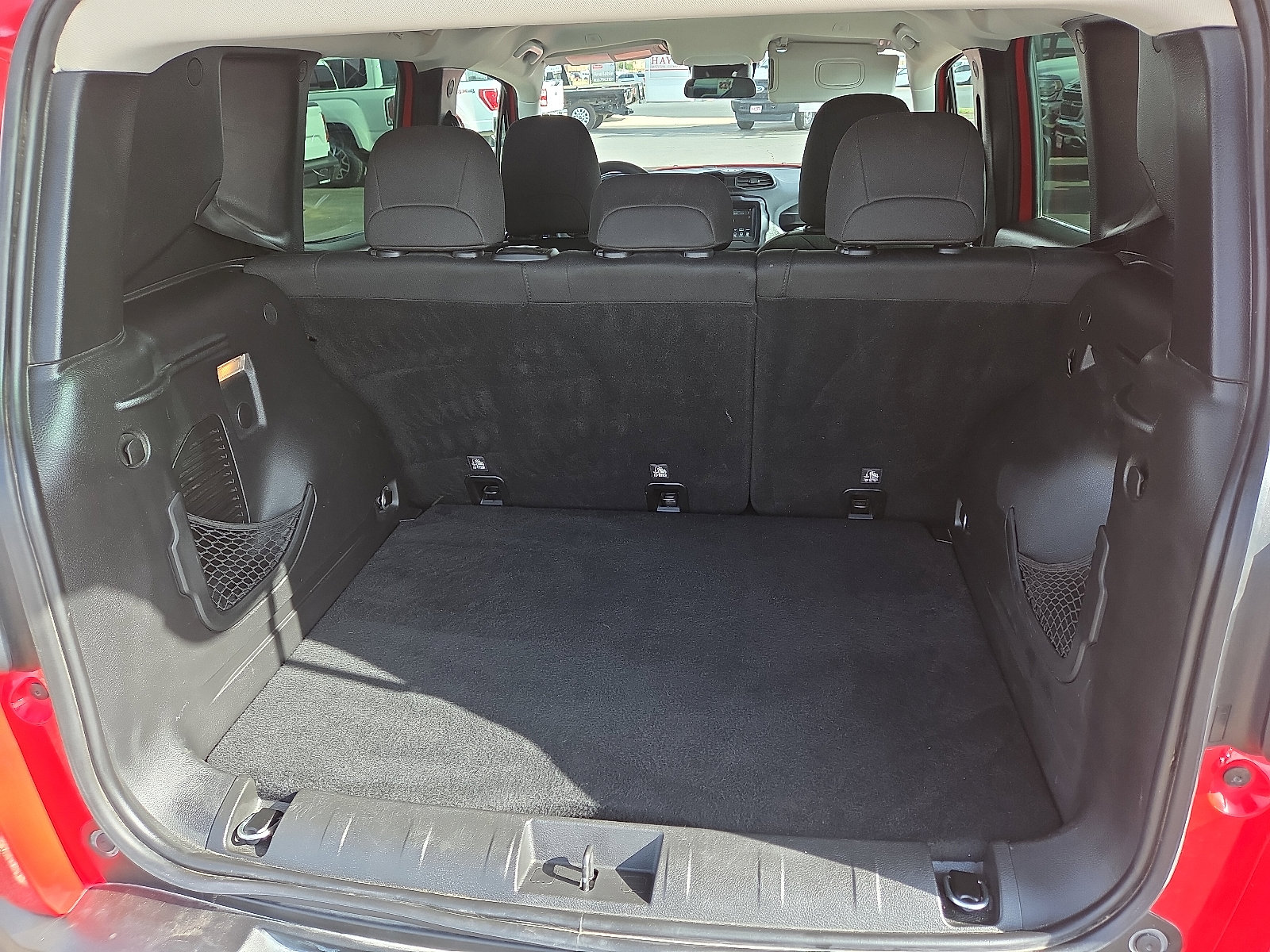 Used 2019 Jeep Renegade Sport w/ UConnect 7.0 Group AWD/4WD image 6