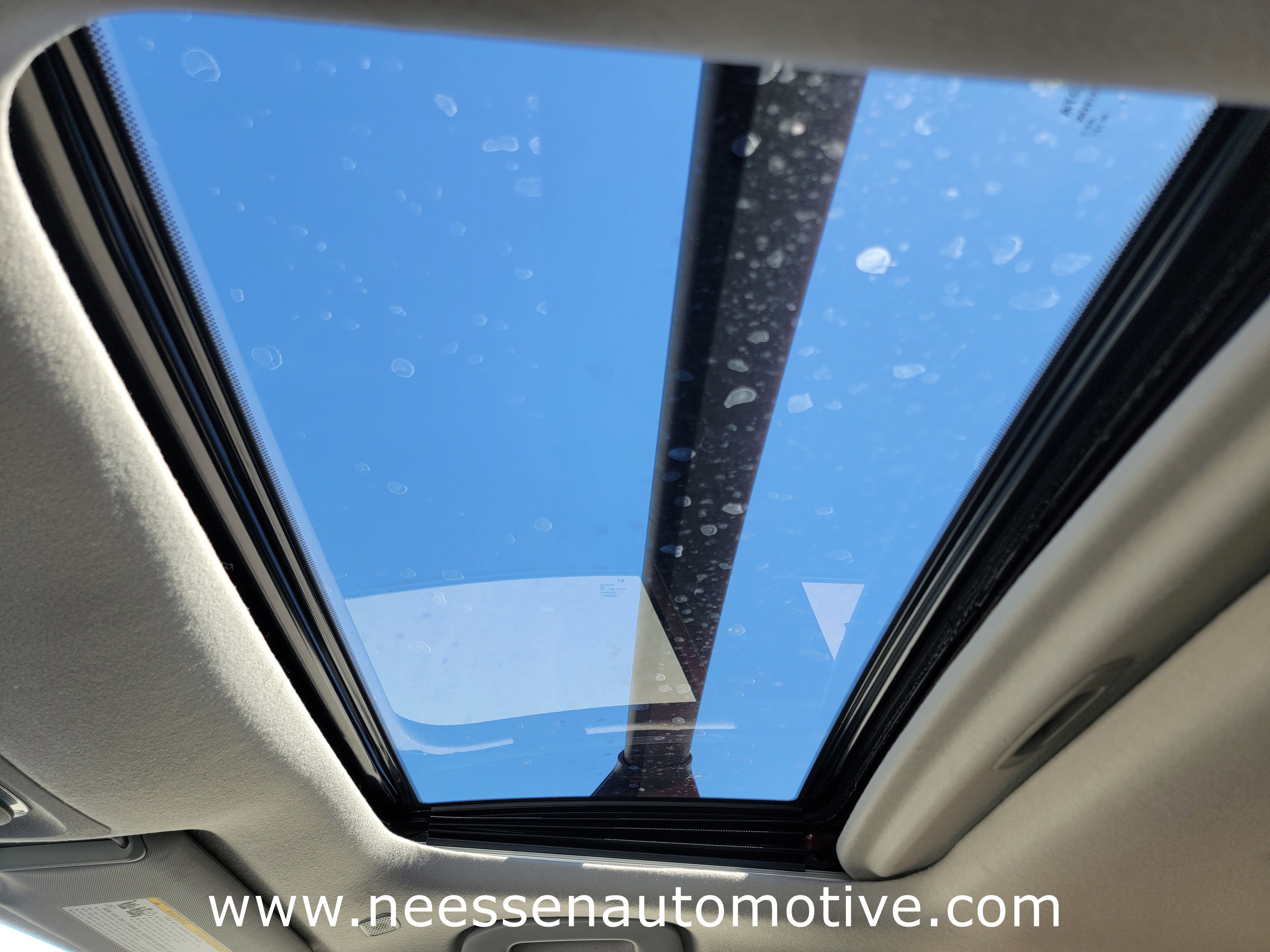 Used 2024 Toyota Corolla Cross XLE w/ Convenience Package image 28