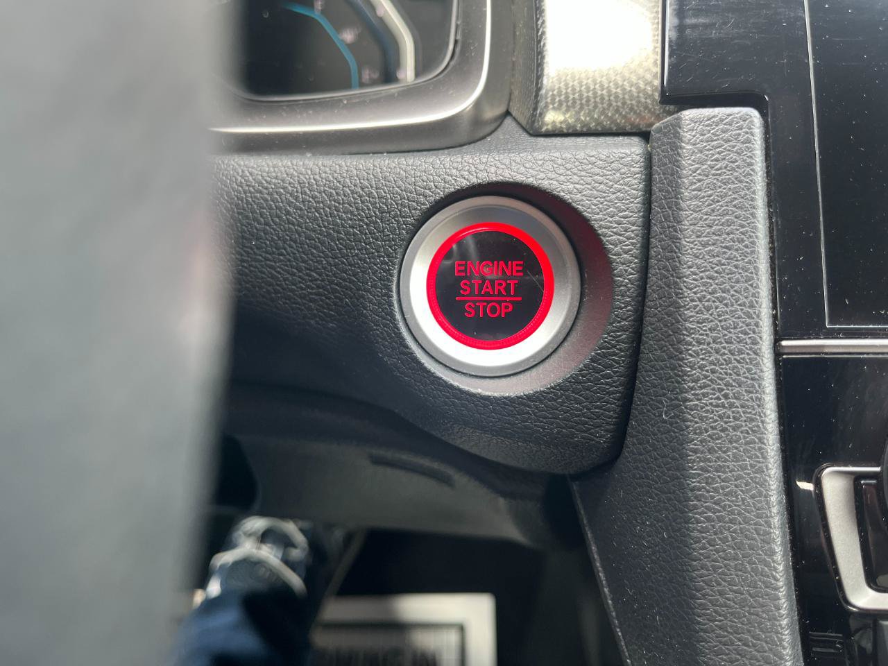 Used 2018 Honda Civic EX image 26