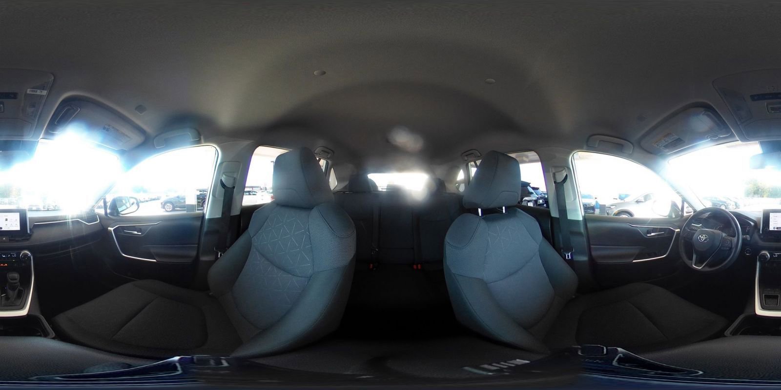 Used 2025 Toyota RAV4 XLE image 42